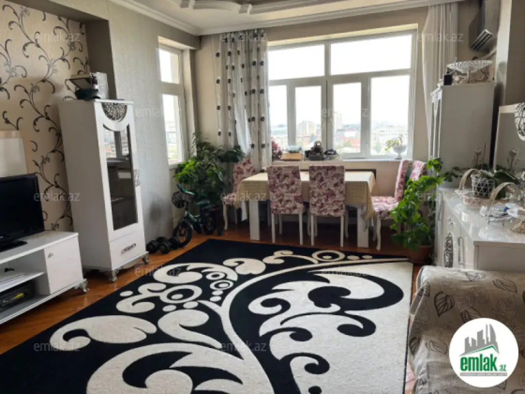 Satılır 3 otaqlı yeni tikili 90 m²