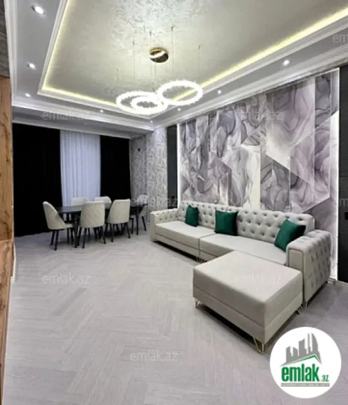 Satılır 4 otaqlı köhnə tikili 110 m²