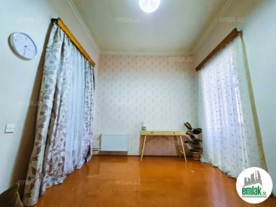 Satılır 4 otaqlı həyət evi 152 m²