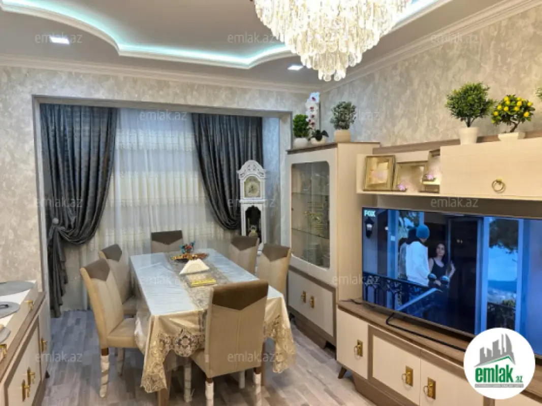 Satılır 3 otaqlı köhnə tikili 85 m²
