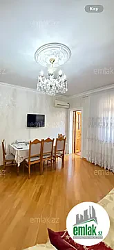 Satılır 5 otaqlı köhnə tikili 150 m² — Bakı 5 otaq 150.00 m²