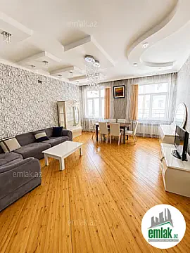 Satılır 3 otaqlı yeni tikili 120 m² — Bakı 3 otaq 120.00 m²