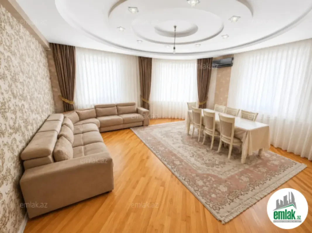 Satılır 4 otaqlı yeni tikili 160 m²