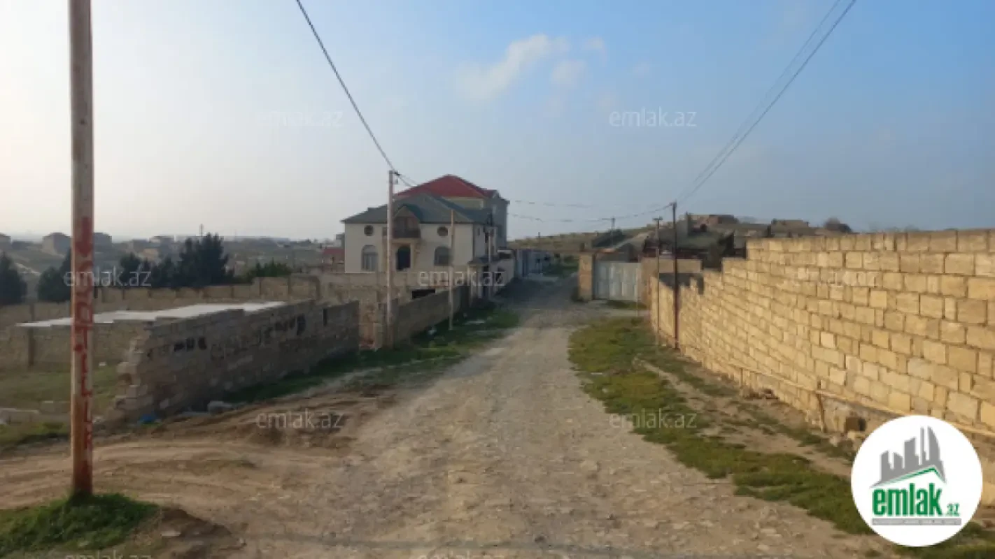 Satılır 6 otaqlı mənzil 337 m²