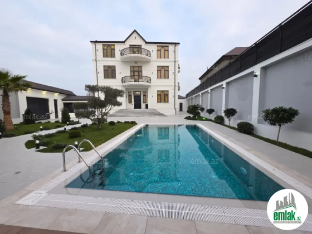 Satılır 11 otaqlı həyət evi 465 m²