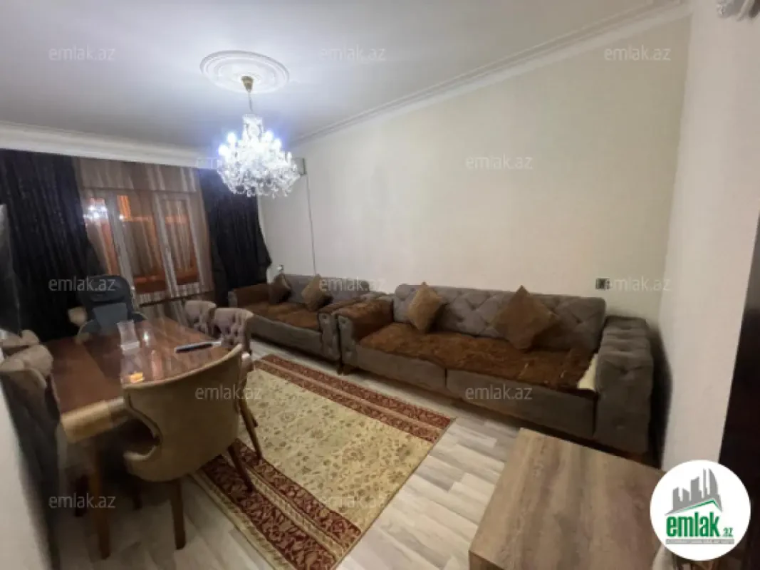 Satılır 3 otaqlı köhnə tikili 90 m²