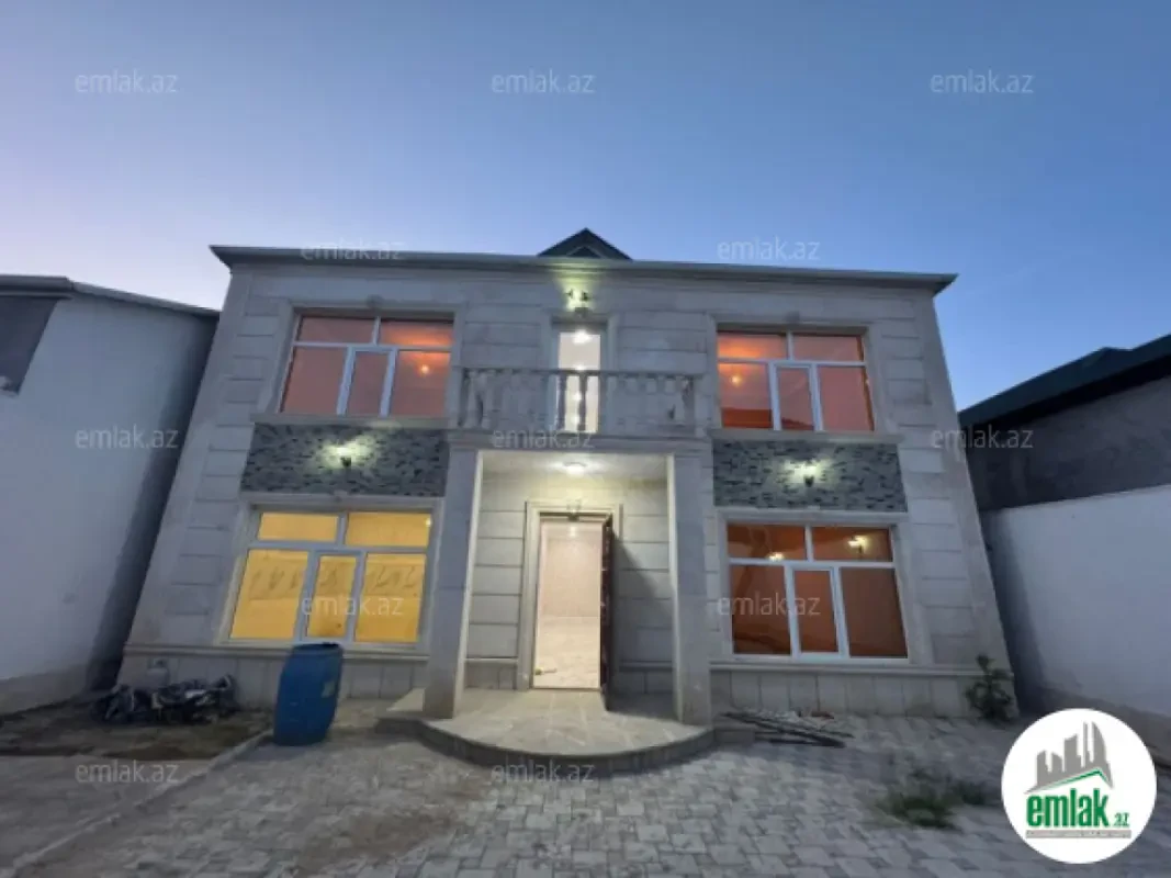 Satılır 6 otaqlı həyət evi 250 m²