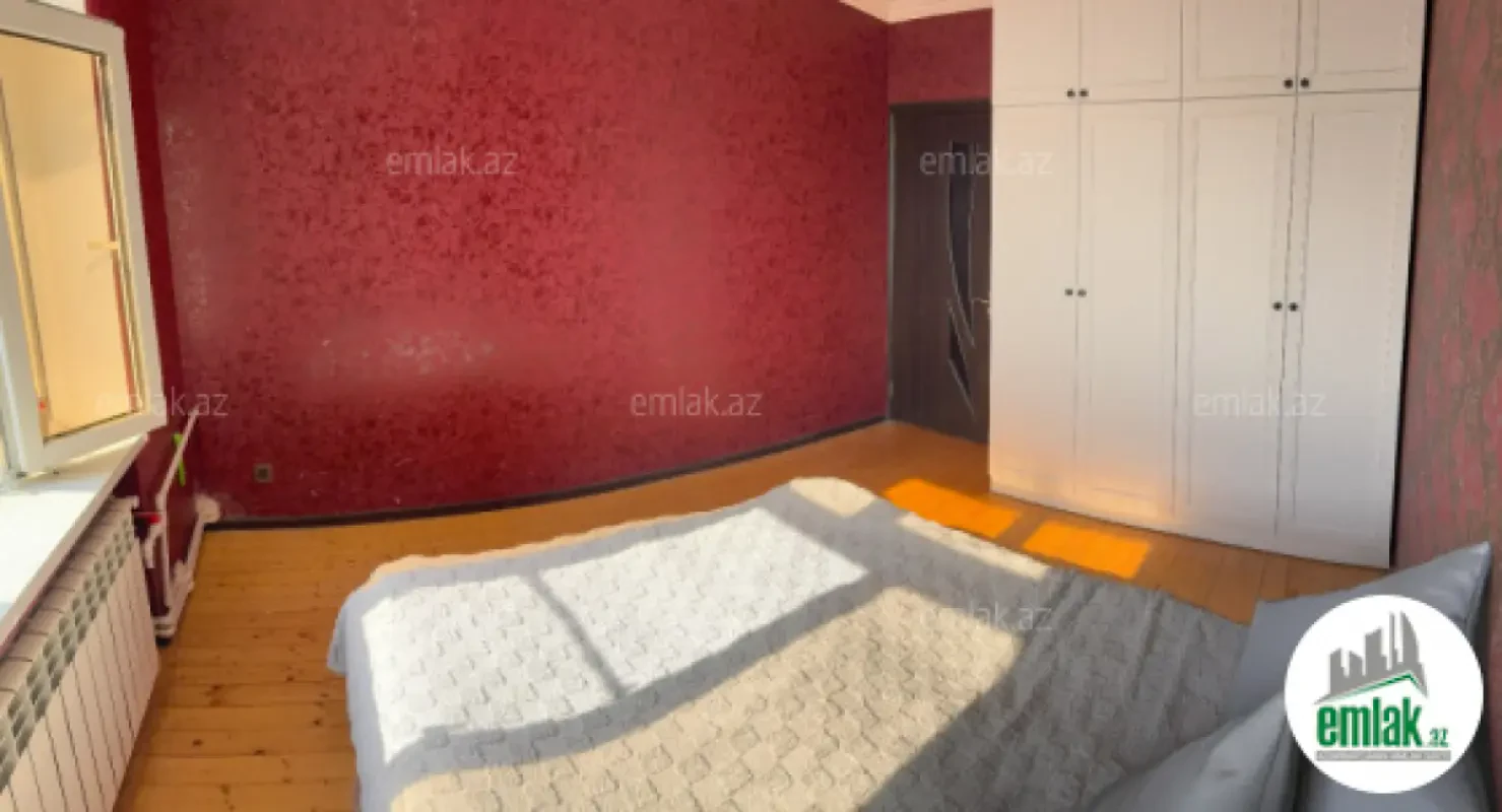 Satılır 3 otaqlı köhnə tikili 80 m²