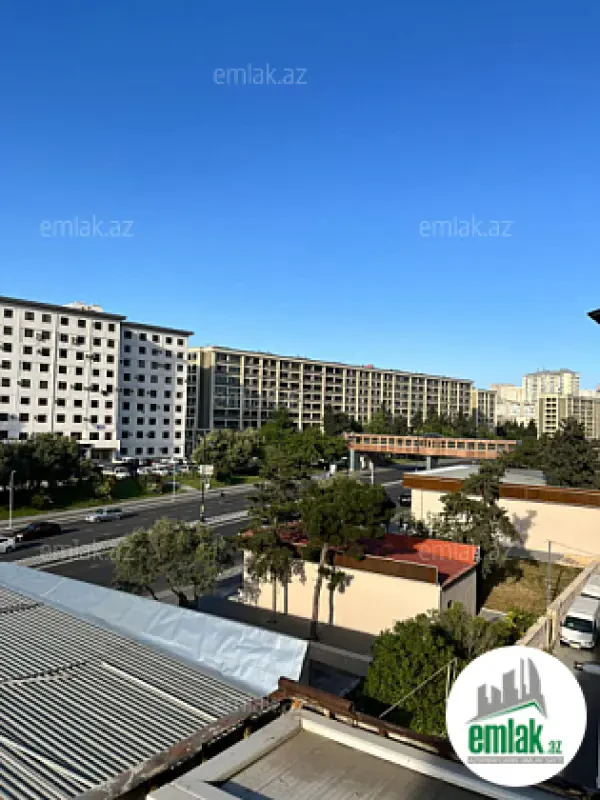 Satılır 3 otaqlı köhnə tikili 90 m²