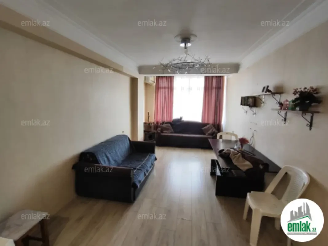 Satılır 2 otaqlı köhnə tikili 47 m²
