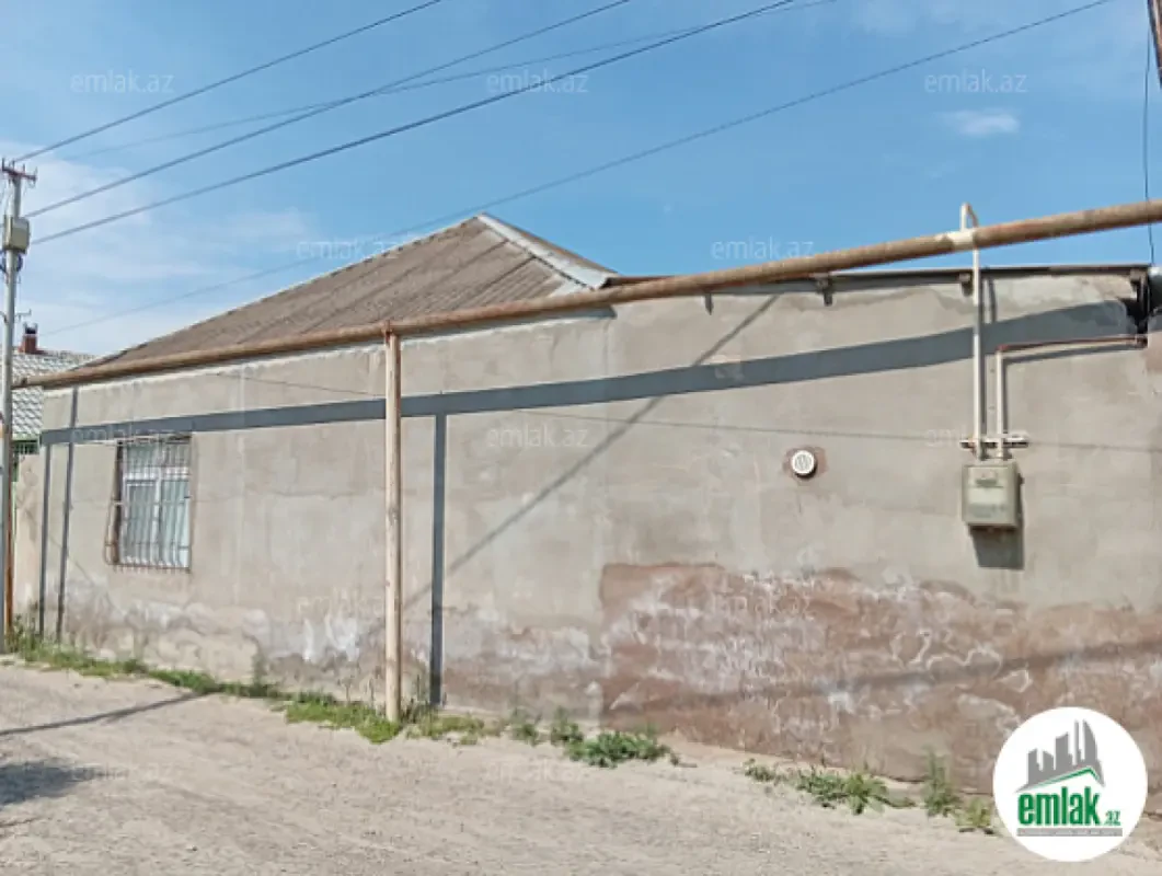 Satılır 4 otaqlı həyət evi 120 m²