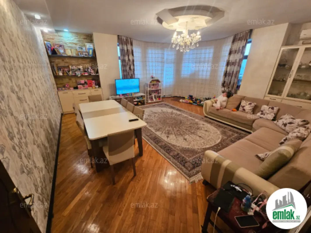 Satılır 2 otaqlı yeni tikili 110 m²