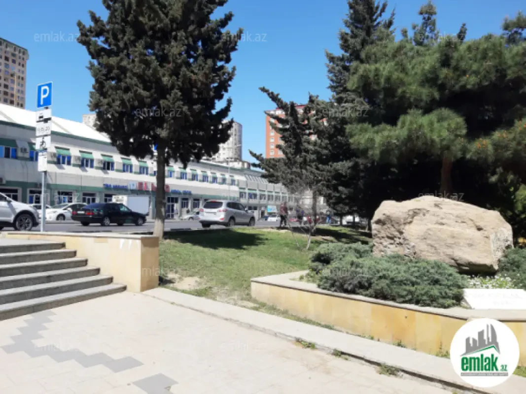 Satılır 2 otaqlı köhnə tikili 60 m²