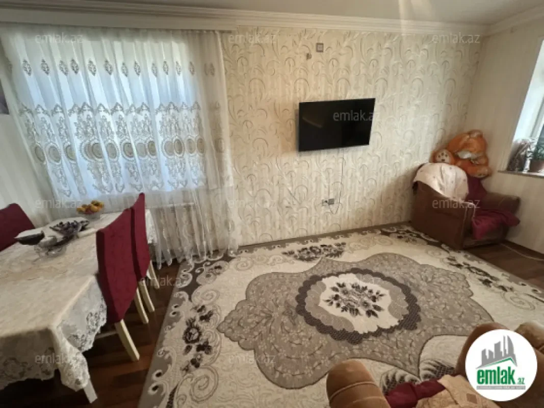 Satılır 3 otaqlı köhnə tikili 60 m²