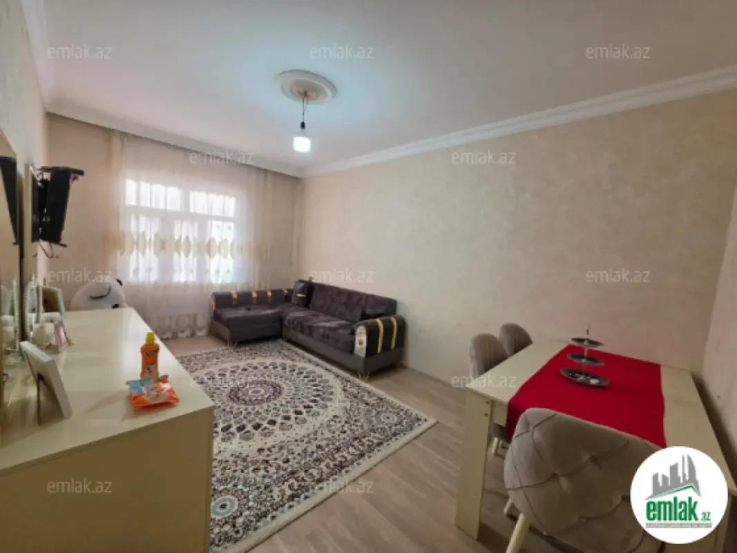 Satılır 3 otaqlı köhnə tikili 85 m²