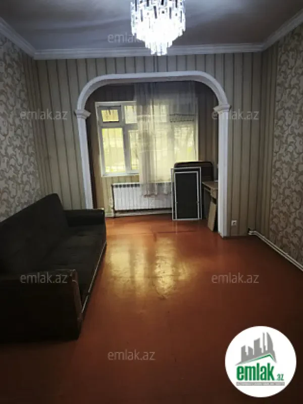 Satılır 2 otaqlı köhnə tikili 55 m²