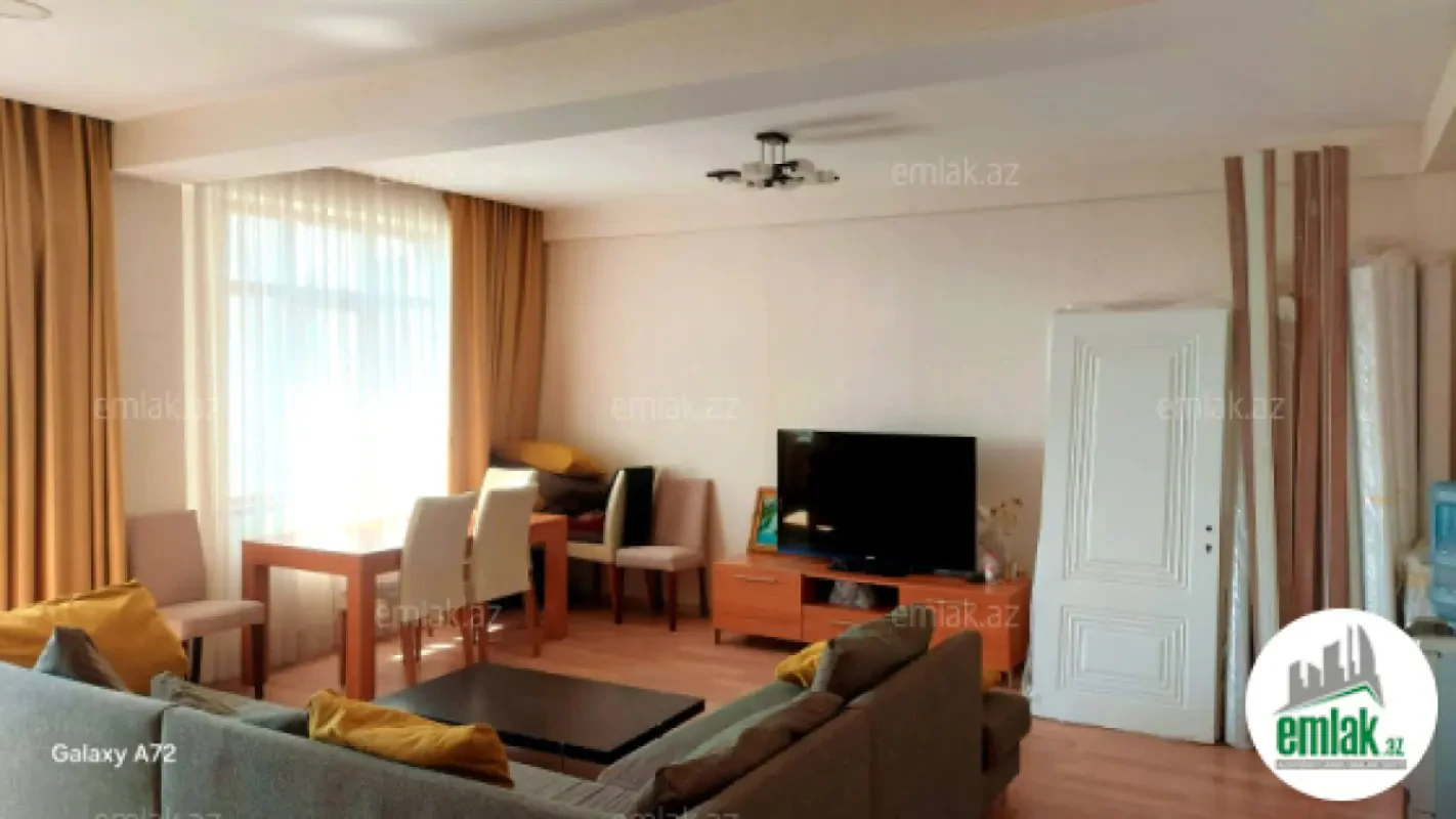 Satılır 2 otaqlı yeni tikili 100.5 m²