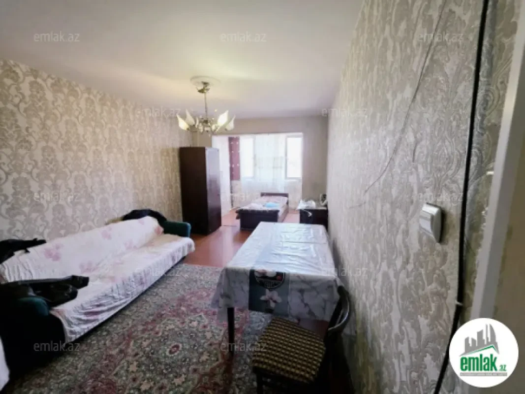 Satılır 1 otaqlı köhnə tikili 35 m²