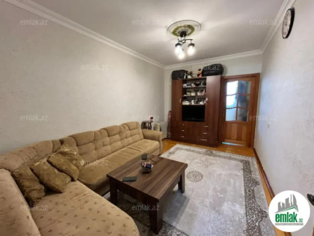 Satılır 2 otaqlı köhnə tikili 40 m²