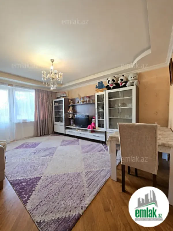 Satılır 3 otaqlı köhnə tikili 90 m²