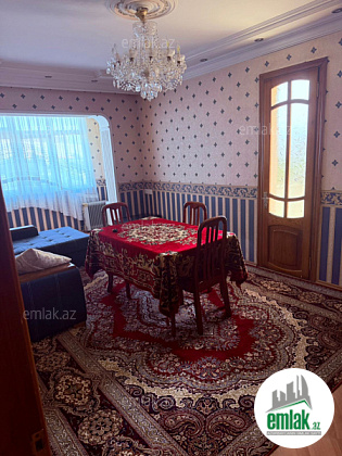 Satılır 2 otaqlı köhnə tikili 84 m²