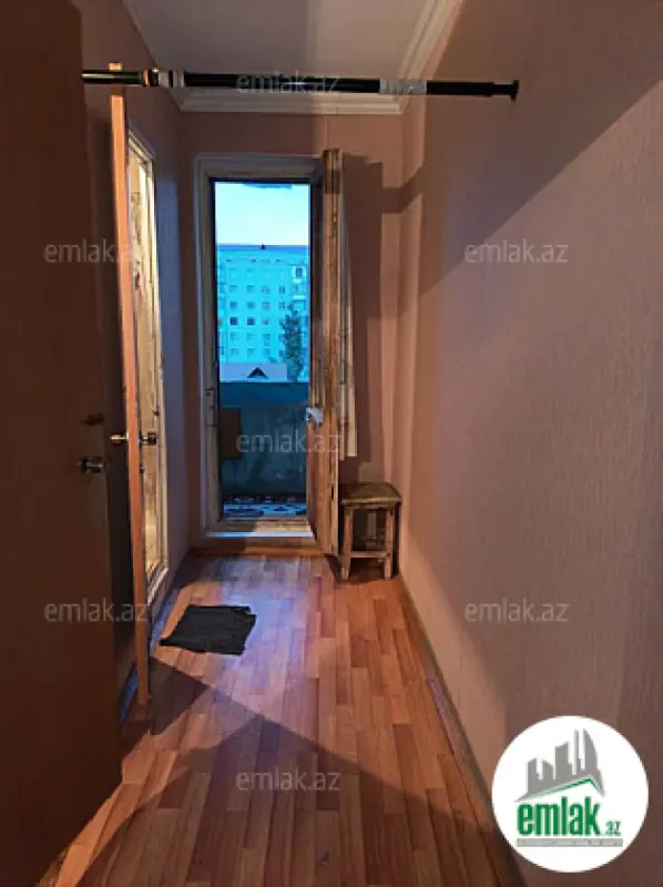 Satılır 4 otaqlı köhnə tikili 87 m²