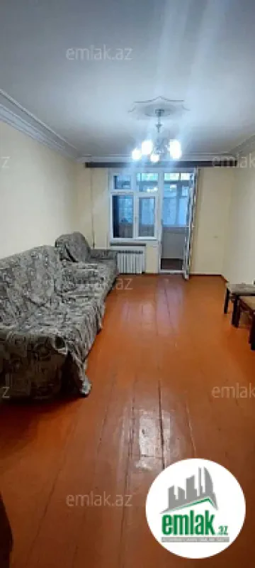 Satılır 3 otaqlı köhnə tikili 80 m²