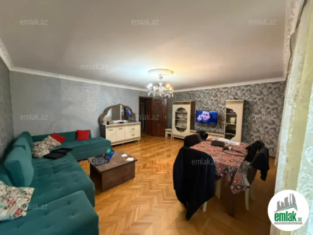 Satılır 3 otaqlı köhnə tikili 95 m²