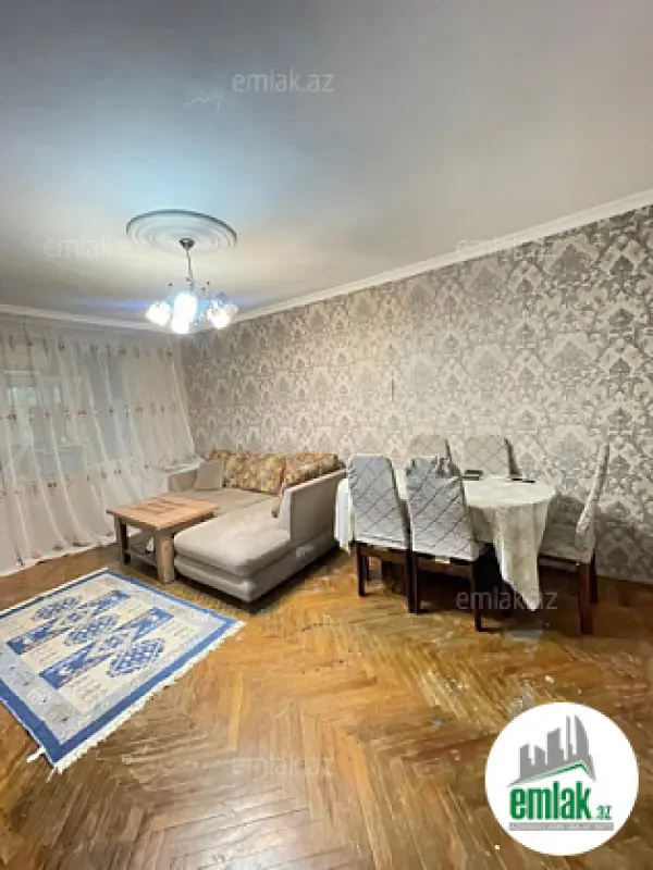 Satılır 3 otaqlı köhnə tikili 70 m²