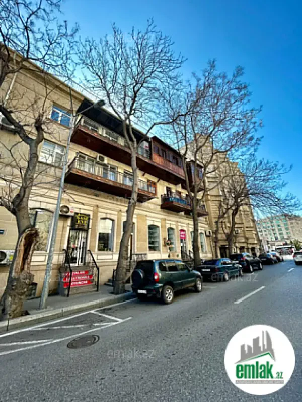 Satılır 2 otaqlı köhnə tikili 47 m²