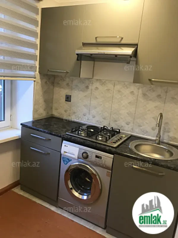 Satılır 1 otaqlı köhnə tikili 30 m²