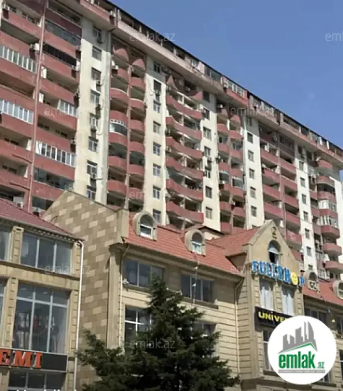 Satılır 3 otaqlı yeni tikili 130 m²