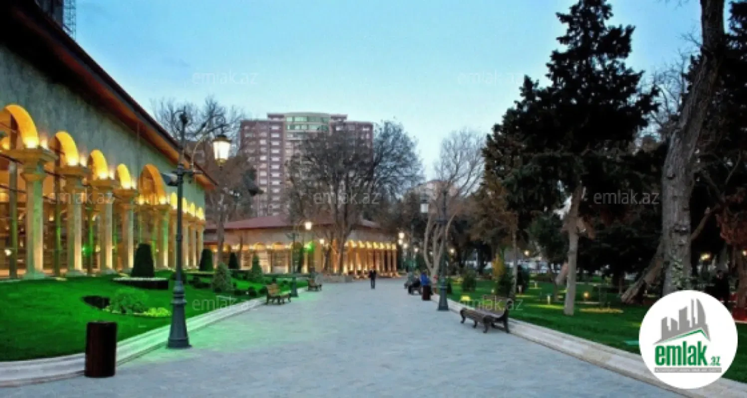 Satılır 4 otaqlı yeni tikili 180 m²
