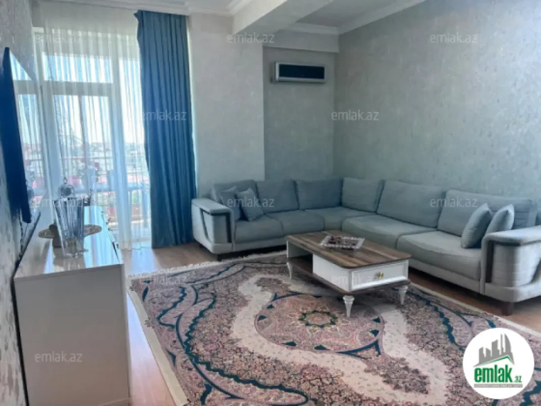 Satılır 3 otaqlı yeni tikili 130 m²
