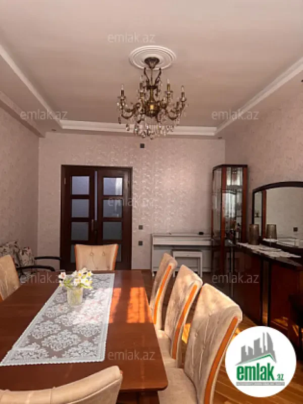 Satılır 3 otaqlı yeni tikili 125 m²