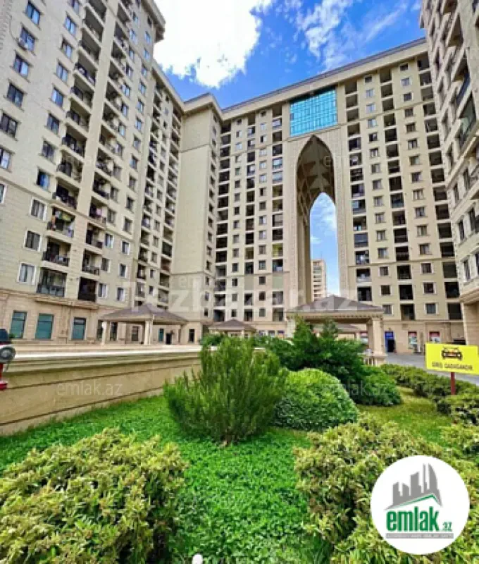Satılır 5 otaqlı yeni tikili 323 m²