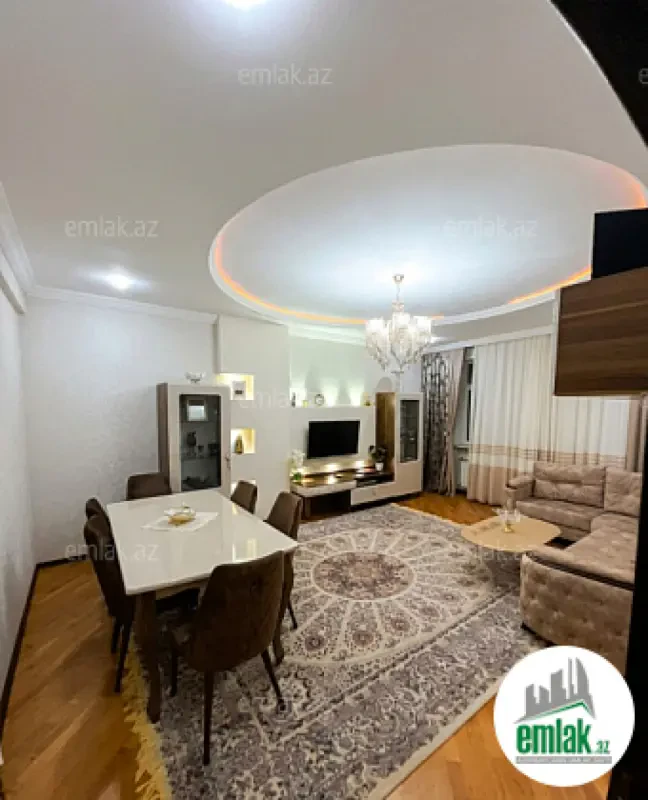 Satılır 3 otaqlı yeni tikili 130 m²