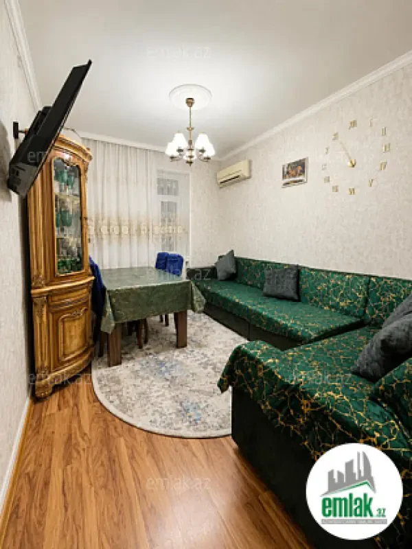 Satılır 3 otaqlı köhnə tikili 80 m²