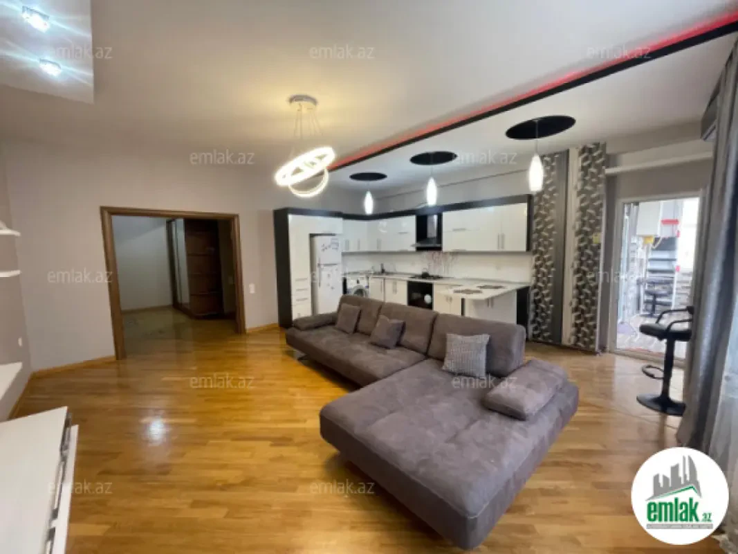 Satılır 4 otaqlı yeni tikili 130 m²