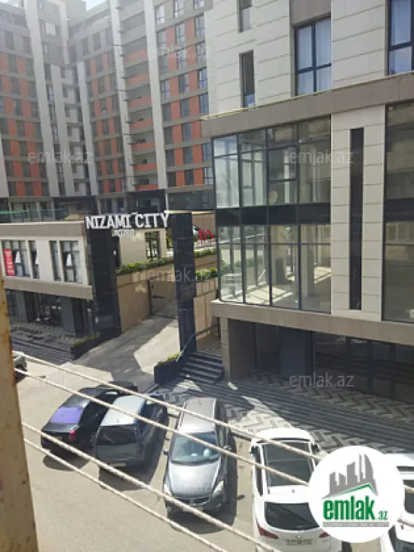 Satılır 2 otaqlı köhnə tikili 45 m²