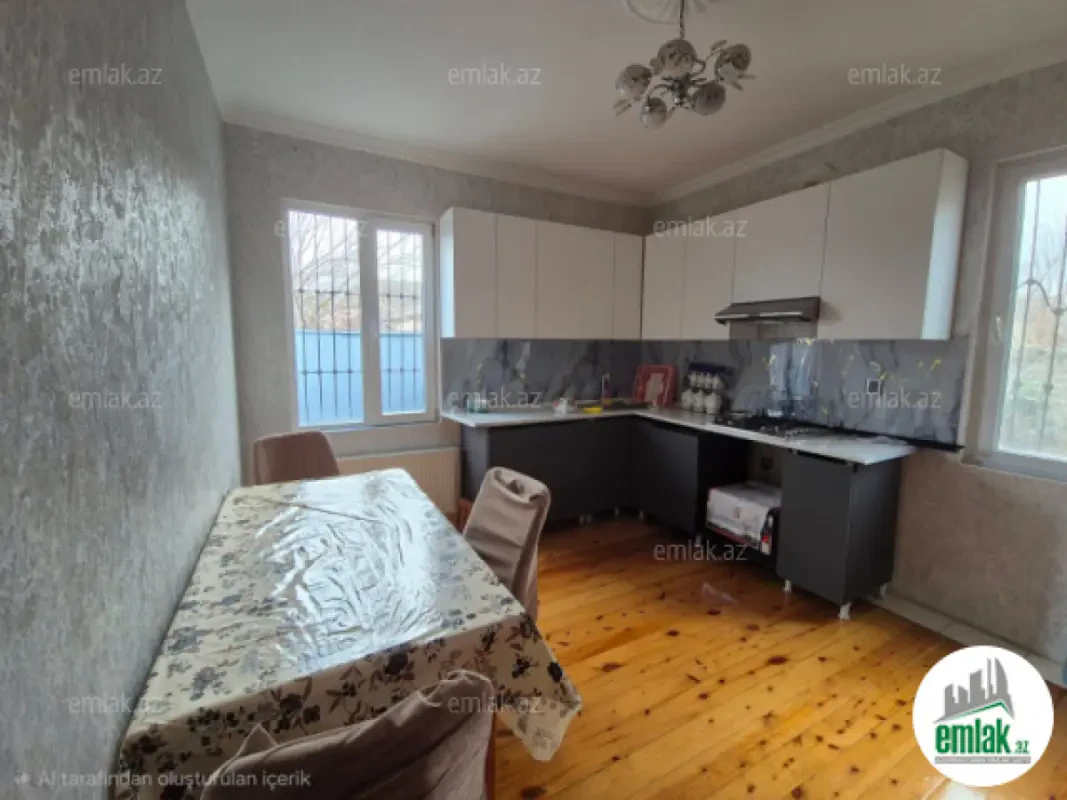 Satılır 3 otaqlı həyət evi 74 m²