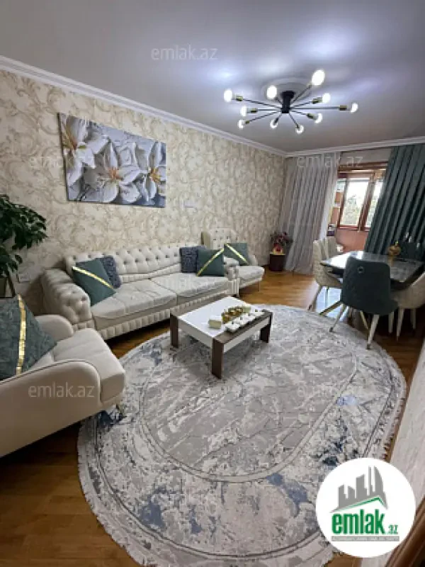 Satılır 4 otaqlı köhnə tikili 85 m²