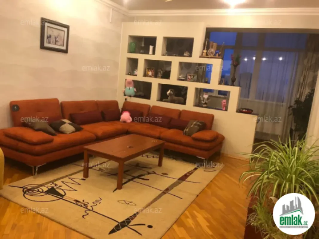 Satılır 2 otaqlı yeni tikili 101 m²