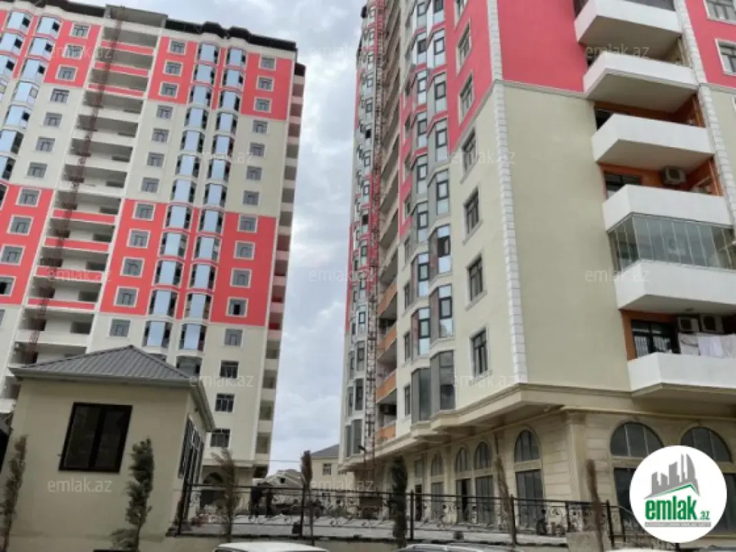 Satılır 4 otaqlı yeni tikili 153 m²