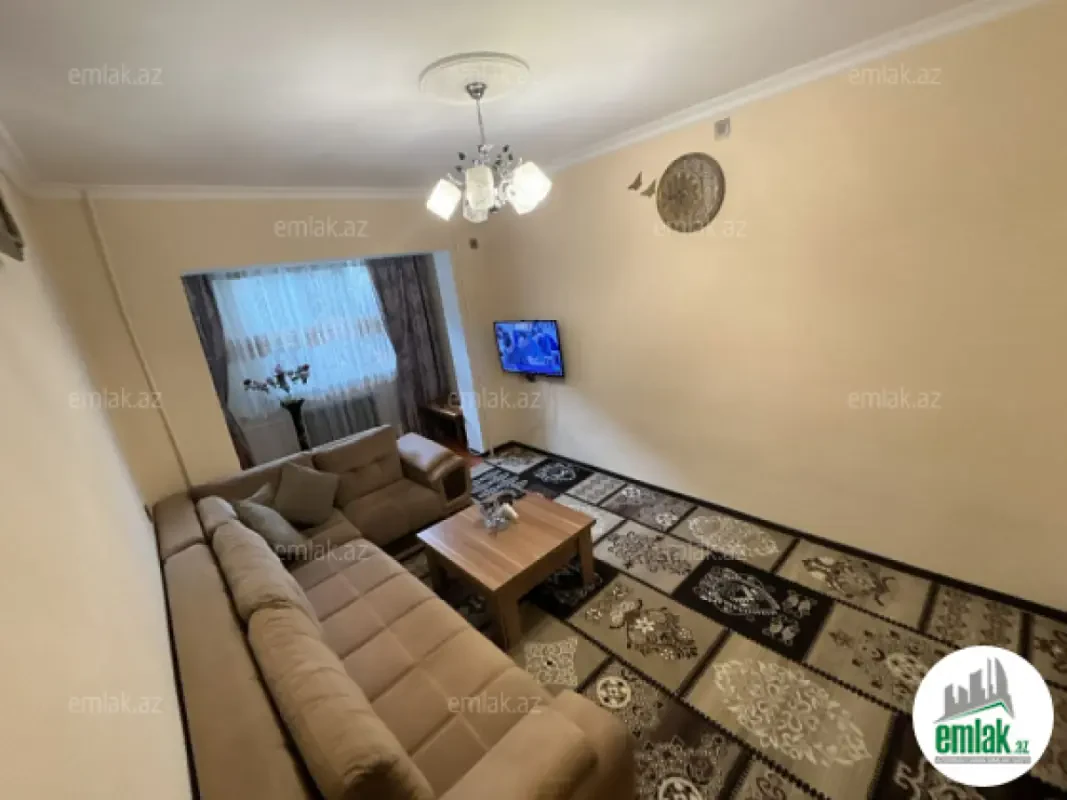 Satılır 2 otaqlı köhnə tikili 50 m²