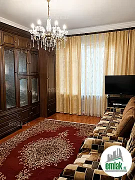 Satılır 2 otaqlı köhnə tikili 75 m² — Bakı 2 otaq 75.00 m²