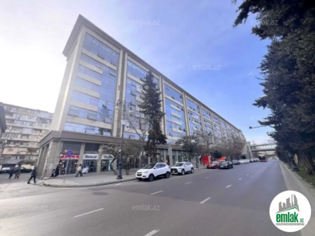 Satılır 2 otaqlı köhnə tikili 65 m²