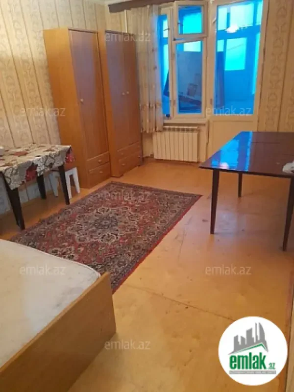 Satılır 1 otaqlı köhnə tikili 40 m²
