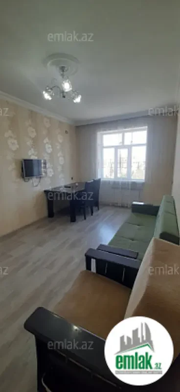 Satılır 2 otaqlı köhnə tikili 60 m²