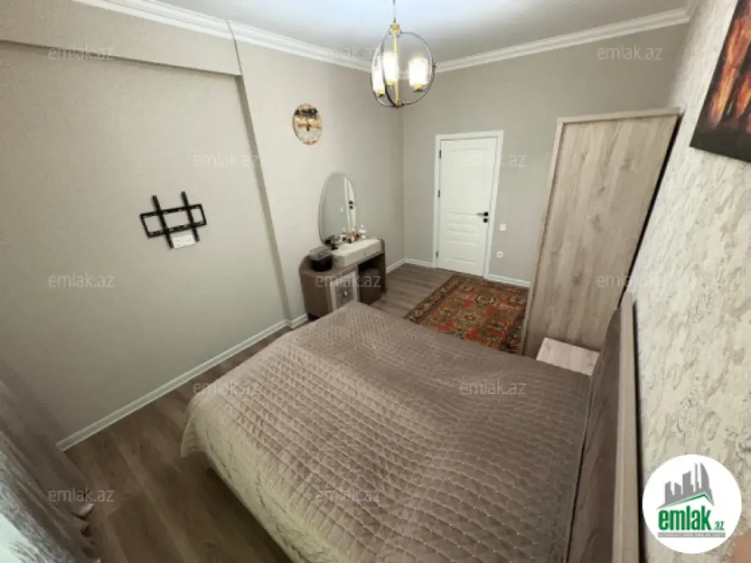 Satılır 3 otaqlı yeni tikili 90 m²